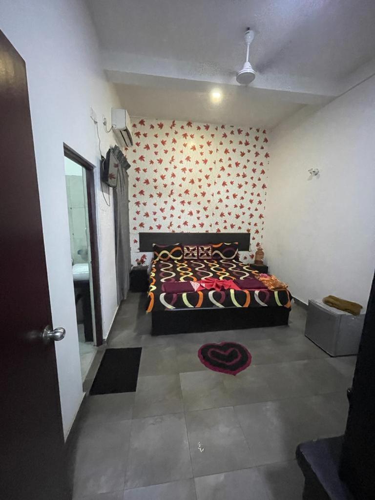 Oyo Kings Hotel Katunayaka Exterior foto